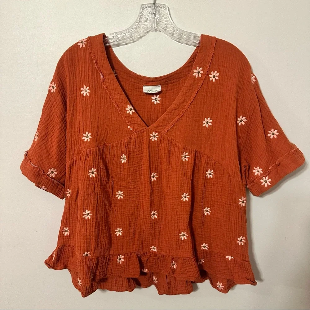 New'm V-Neck Ruffle Blouse in Rust Orange Short Sleeves Floral Daisy | Sz Large - Picture 2 of 11